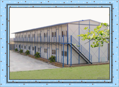 上海廠家搭建安裝建筑工地工人宿舍鋼構(gòu)輕鋼彩鋼夾芯板活動(dòng)板房