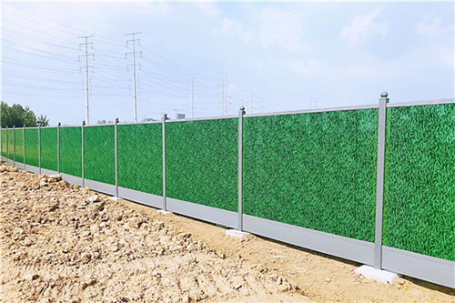 新晃彩鋼瓦圍擋廠家直銷堅固耐用