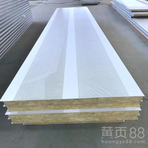 建筑工地臨時鐵皮彩鋼泡沫夾芯板圍擋 特性、應用與選擇要點